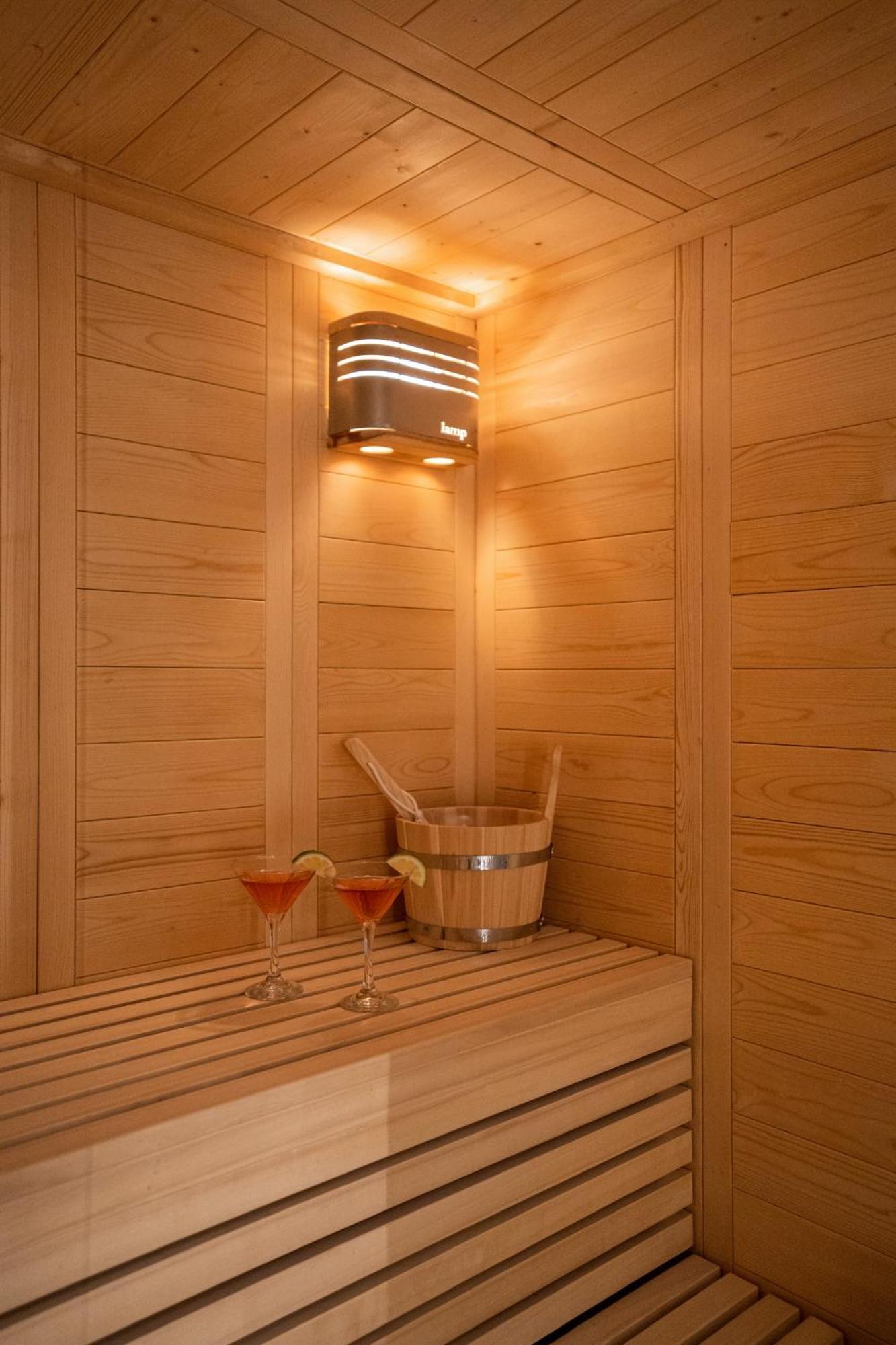 Indigo With Private Pool-gym-sauna-bbq By Hospi