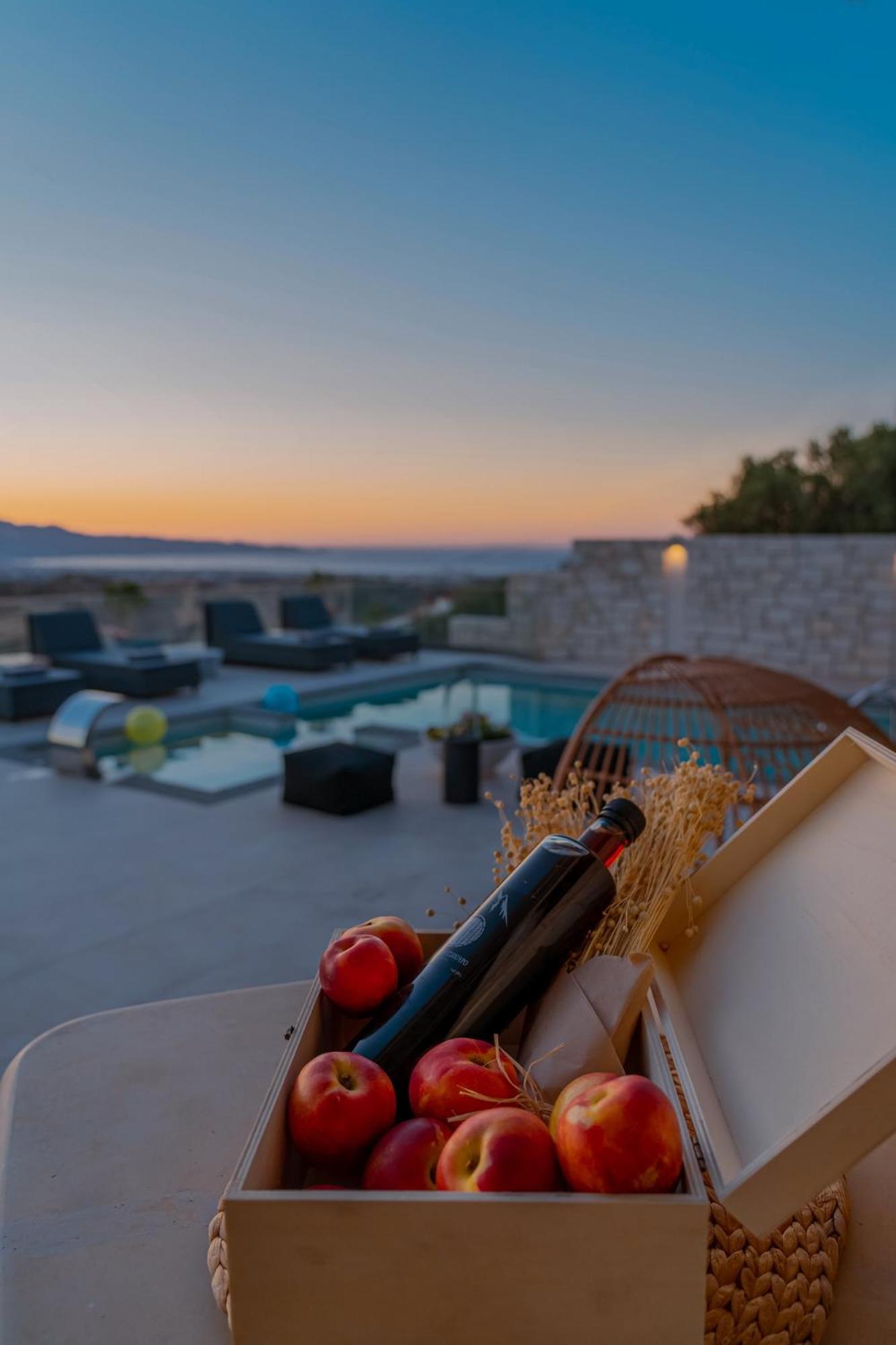 Appartement Indigo With Private Pool-gym-sauna-bbq By Hospi Héraklion